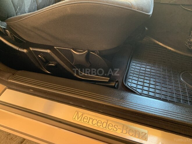 Mercedes E 240 2001, 248,000 km - 2.6 l - Bakı