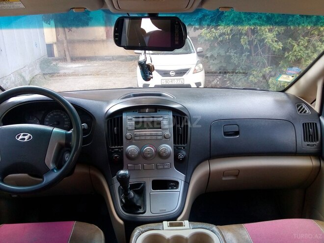 Hyundai H-1 2012, 300,000 km - 2.5 l - Bakı