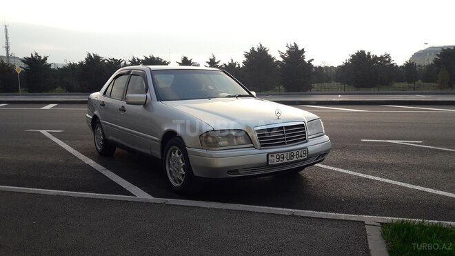Mercedes C 220 1995, 383,000 km - 2.2 l - Bakı