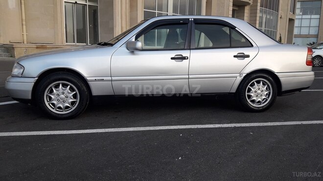 Mercedes C 220 1995, 383,000 km - 2.2 l - Bakı