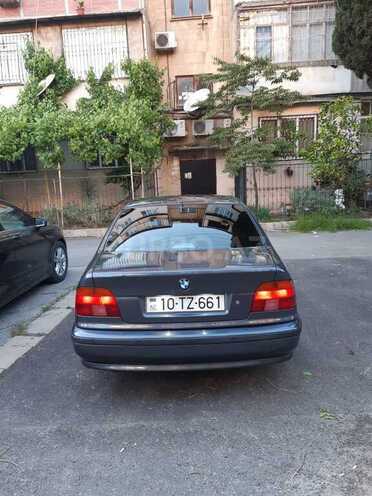BMW 528 1997, 326,000 km - 2.8 l - Bakı