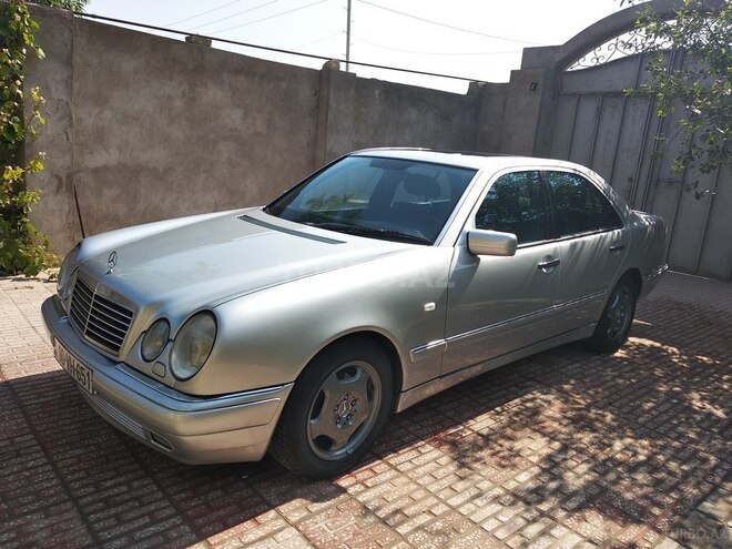 Mercedes E 230 1996, 350,000 km - 2.3 л - Bakı