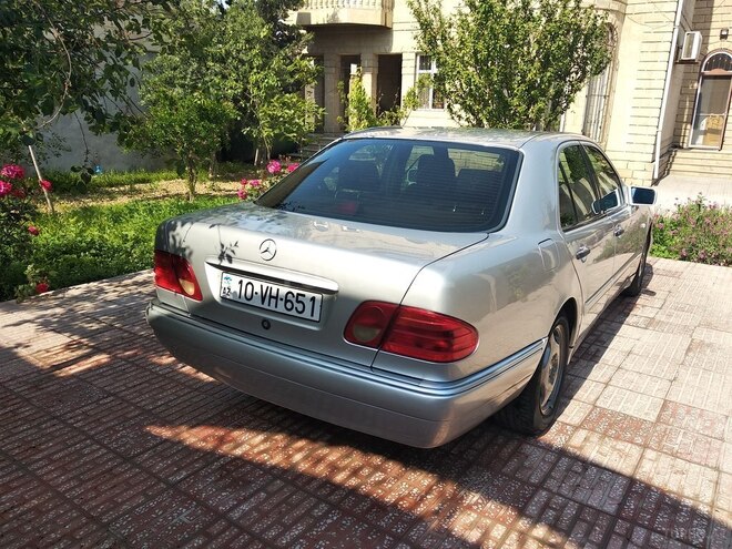 Mercedes E 230 1996, 350,000 km - 2.3 л - Bakı