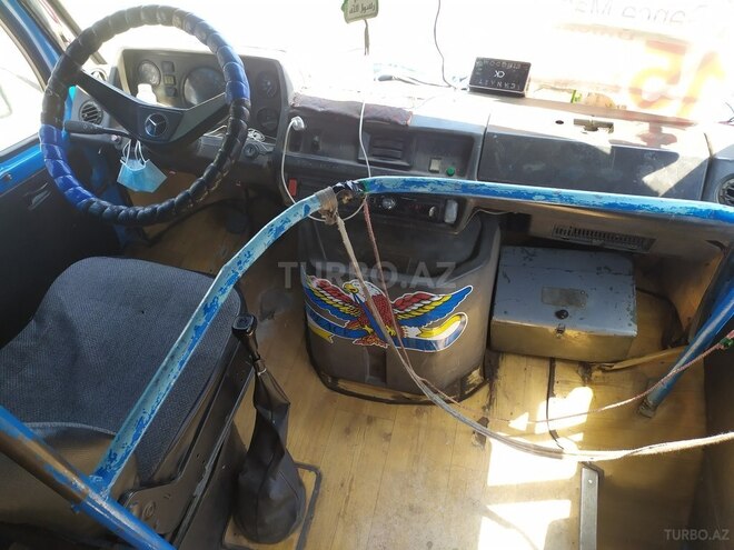 Mercedes 208 D 1990, 370,000 km - 2.0 л - Gəncə