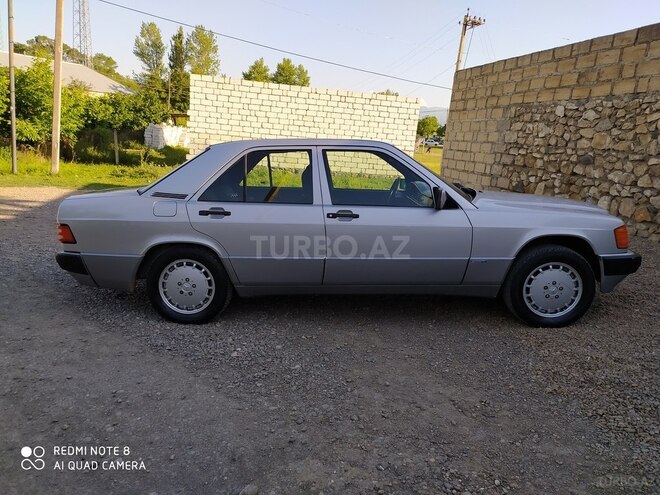 Mercedes 190 1993, 577,000 km - 2.0 l - Qazax