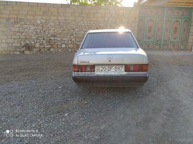 Mercedes 190 1993, 577,000 km - 2.0 l - Qazax