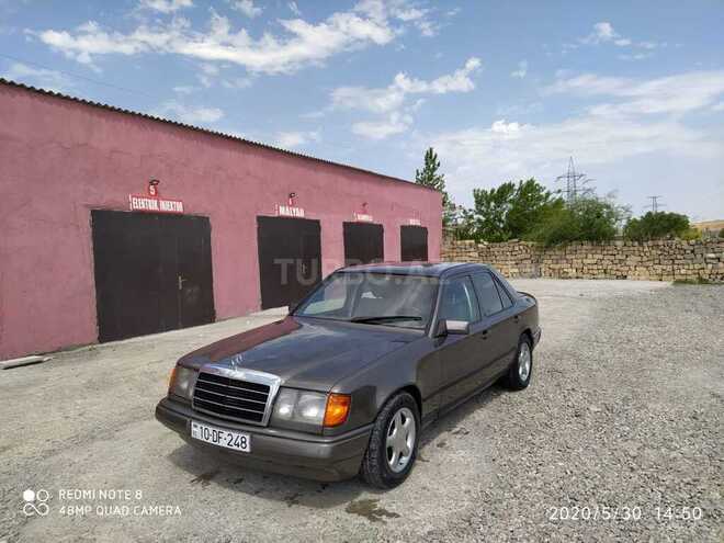 Mercedes E 230 1987, 324,500 km - 2.3 л - Bakı
