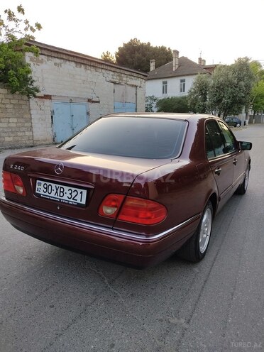Mercedes E 240 1998, 345,507 km - 2.4 l - Xırdalan
