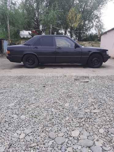 Mercedes 190 1990, 115,163 km - 1.8 l - Sabirabad