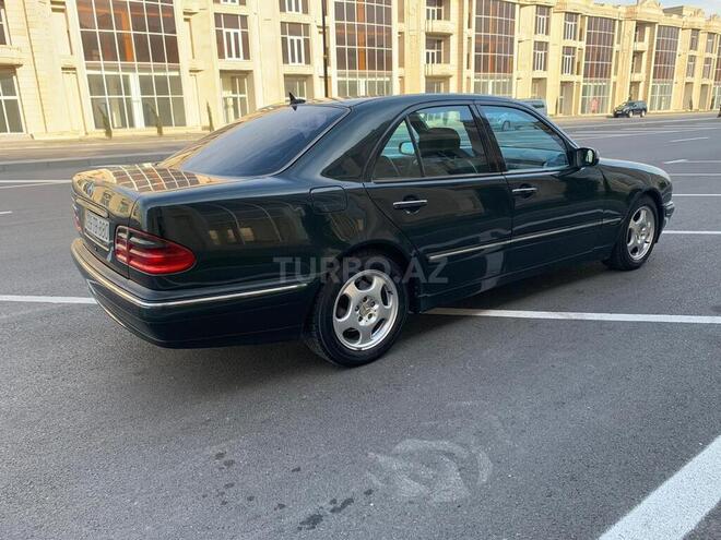 Mercedes E 320 2001, 499,000 km - 3.2 l - Bakı