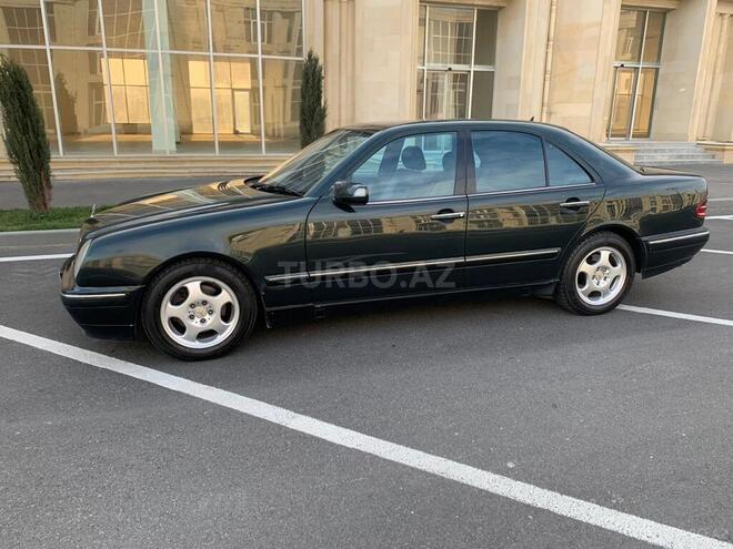 Mercedes E 320 2001, 499,000 km - 3.2 l - Bakı
