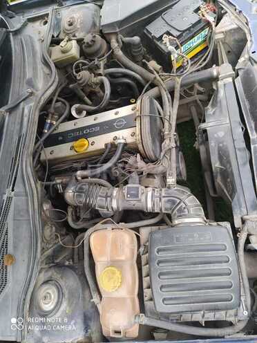 Opel Omega 1994, 266,621 km - 2.0 л - Zaqatala