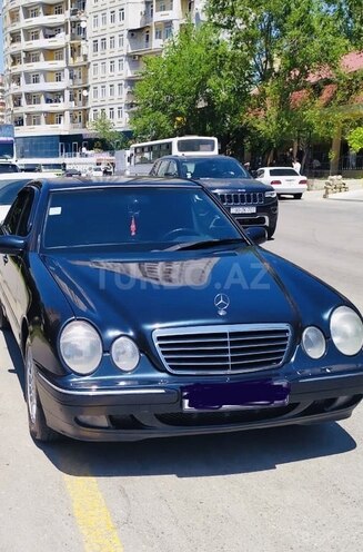 Mercedes E 220 1999, 349,000 km - 2.2 l - Bakı