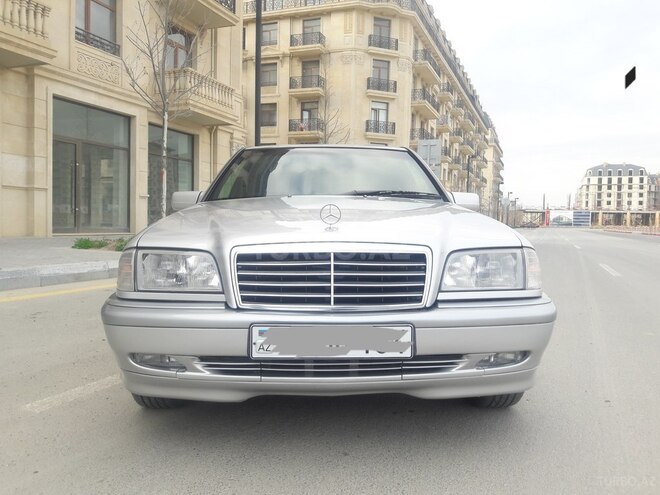 Mercedes C 220 1999, 375,000 km - 2.2 l - Bakı