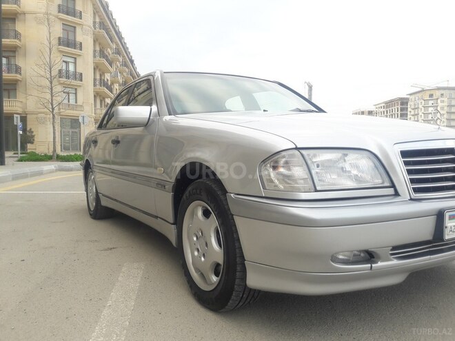 Mercedes C 220 1999, 375,000 km - 2.2 l - Bakı