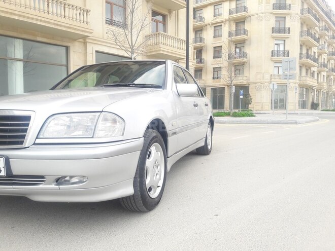 Mercedes C 220 1999, 375,000 km - 2.2 l - Bakı