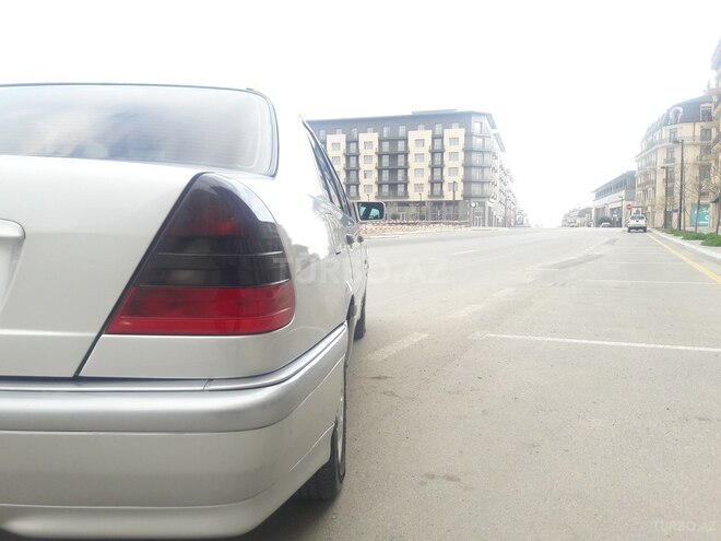 Mercedes C 220 1999, 375,000 km - 2.2 l - Bakı