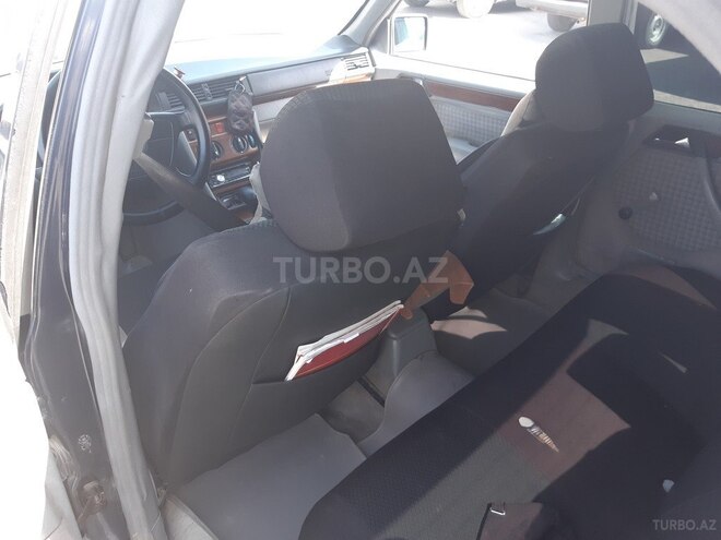 Mercedes E 200 1995, 530,000 km - 2.0 l - Bakı