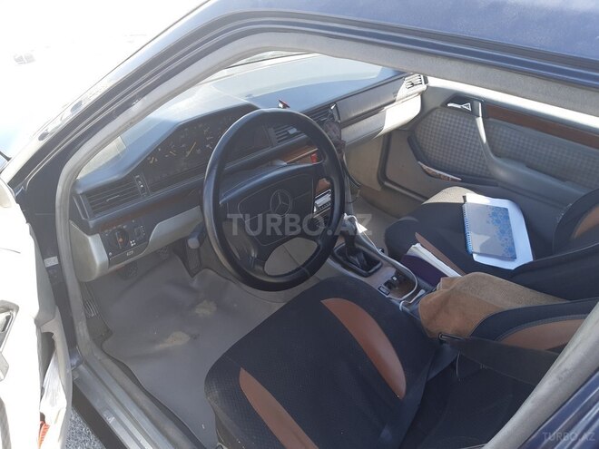 Mercedes E 200 1995, 530,000 km - 2.0 l - Bakı