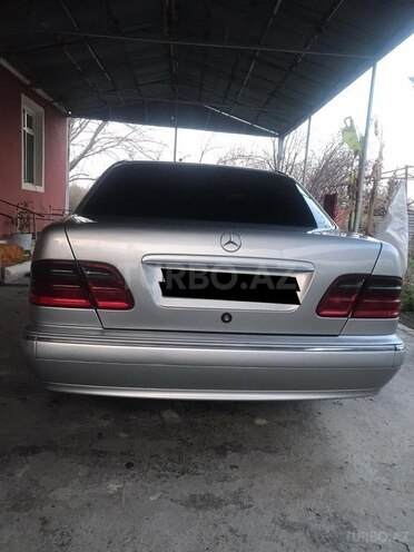 Mercedes E 270 1999, 303,000 km - 2.7 l - Ağdam