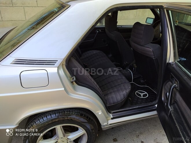 Mercedes 190 1990, 175,000 km - 2.0 l - Bakı