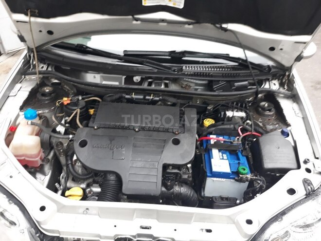 Fiat Punto 2007, 107,000 km - 1.3 l - Bakı