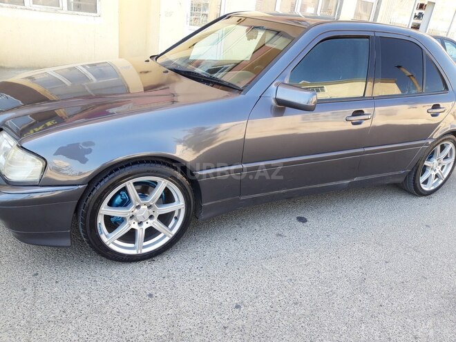 Mercedes C 200 1997, 198,000 km - 2.0 l - Bakı