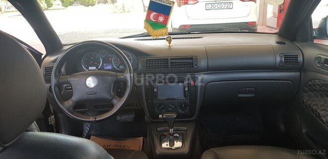 Volkswagen Passat 2004, 342,000 km - 1.8 l - Gəncə
