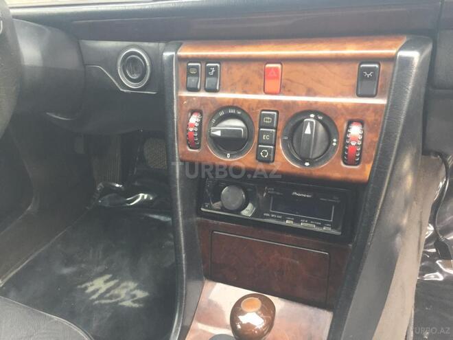 Mercedes E 220 1995, 420,000 km - 2.2 l - Bakı
