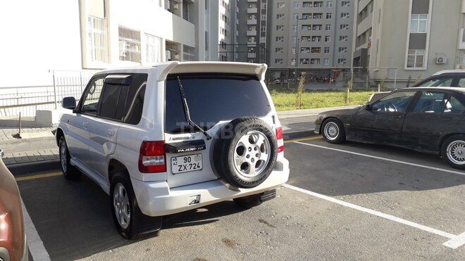Mitsubishi Pajero io 1999, 268,000 km - 1.8 l - Bakı