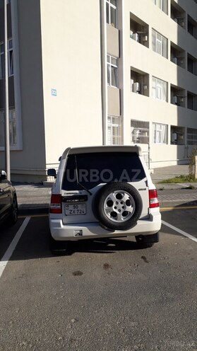 Mitsubishi Pajero io 1999, 268,000 km - 1.8 l - Bakı