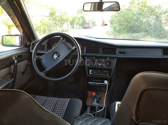 Mercedes 190 1992, 256,324 km - 2.0 l - Bərdə