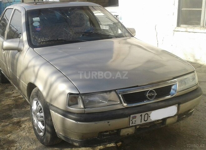 Opel Vectra 1991, 199,000 km - 1.8 l - Şamaxı