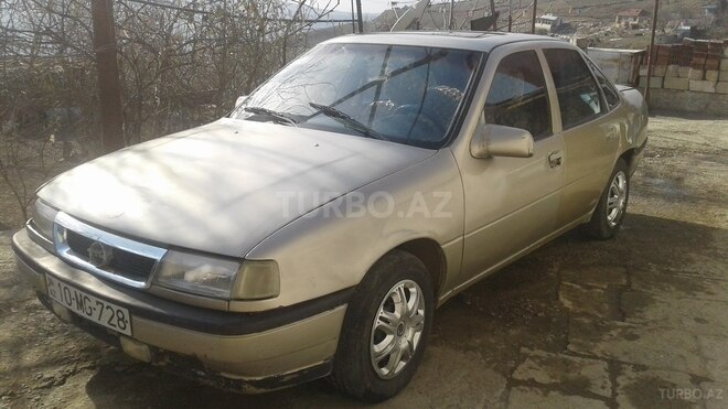 Opel Vectra 1991, 199,000 km - 1.8 l - Şamaxı