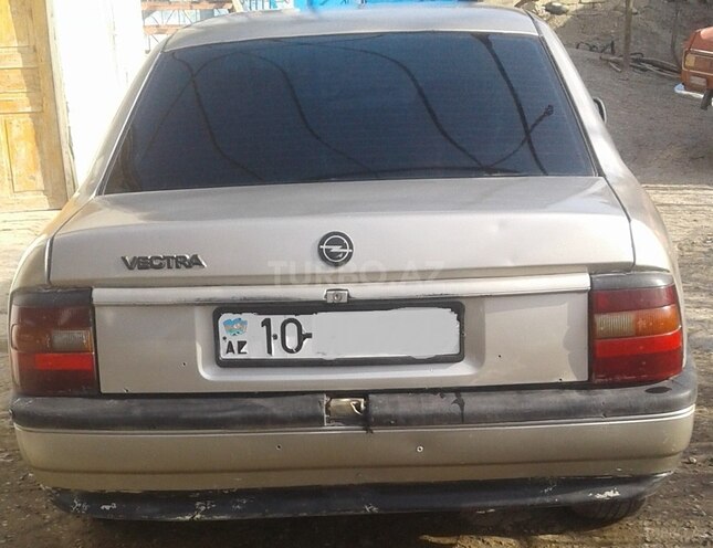 Opel Vectra 1991, 199,000 km - 1.8 l - Şamaxı