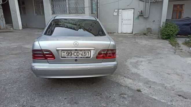 Mercedes E 220 2000, 360,000 km - 2.2 l - Bakı