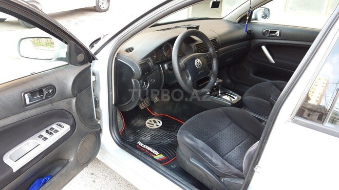Volkswagen Passat 2000, 297,000 km - 2.0 l - Bakı