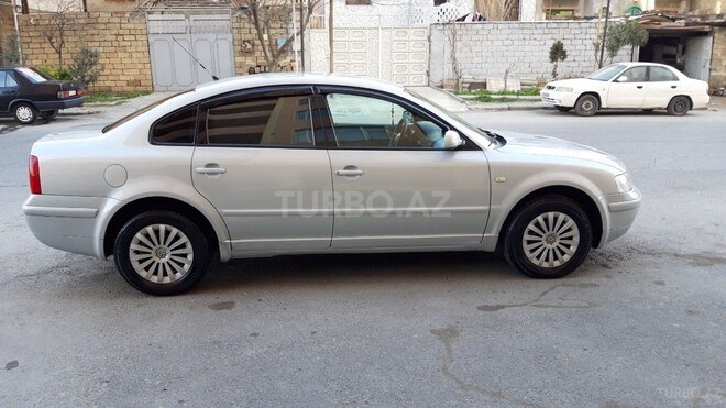 Volkswagen Passat 2000, 297,000 km - 2.0 l - Bakı