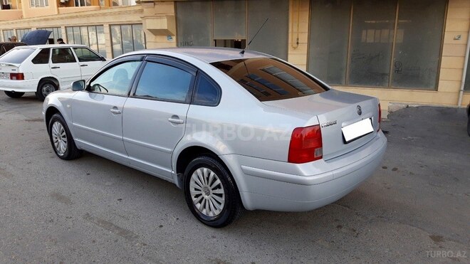 Volkswagen Passat 2000, 297,000 km - 2.0 l - Bakı