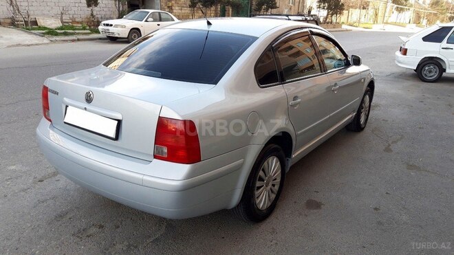Volkswagen Passat 2000, 297,000 km - 2.0 l - Bakı