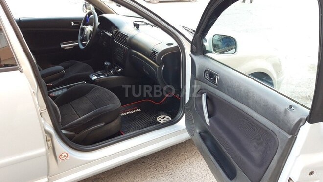 Volkswagen Passat 2000, 297,000 km - 2.0 l - Bakı