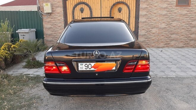 Mercedes E 270 2000, 245,000 km - 2.7 л - Sumqayıt