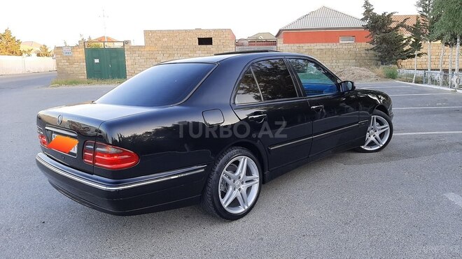 Mercedes E 270 2000, 245,000 km - 2.7 л - Sumqayıt