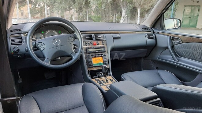 Mercedes E 270 2000, 245,000 km - 2.7 л - Sumqayıt