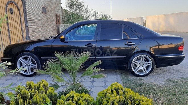 Mercedes E 270 2000, 245,000 km - 2.7 л - Sumqayıt