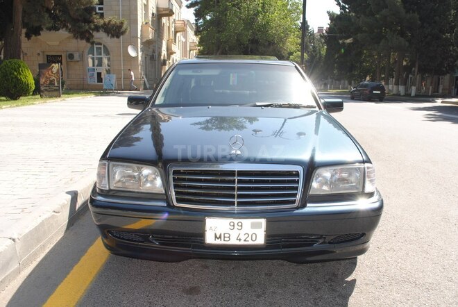 Mercedes C 230 1997, 220,000 km - 2.3 l - Sumqayıt