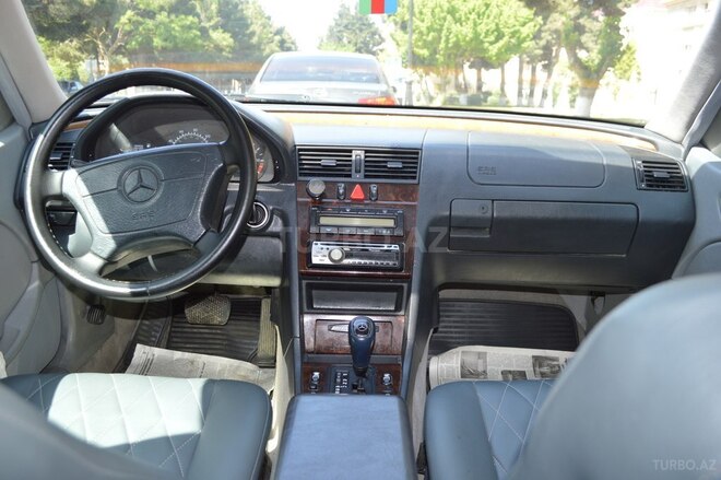 Mercedes C 230 1997, 220,000 km - 2.3 l - Sumqayıt