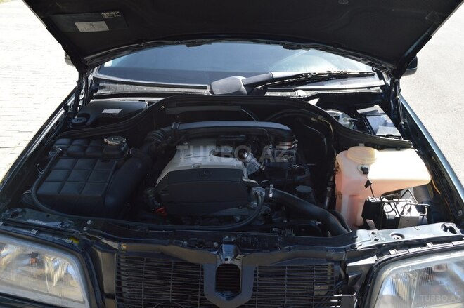 Mercedes C 230 1997, 220,000 km - 2.3 l - Sumqayıt