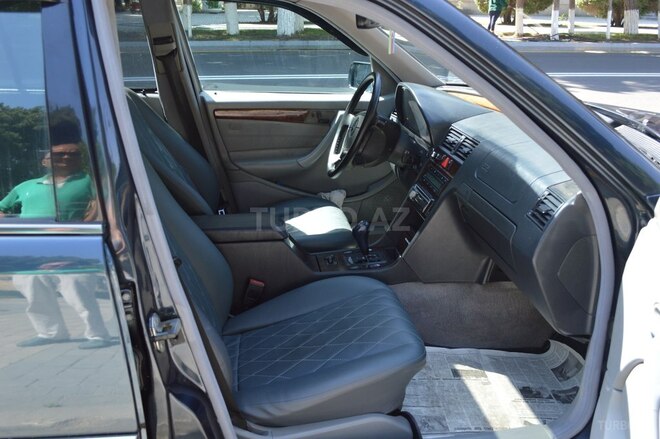 Mercedes C 230 1997, 220,000 km - 2.3 l - Sumqayıt