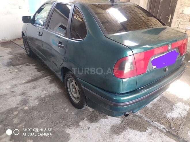 Volkswagen Polo 1995, 225,386 km - 1.6 l - Bakı